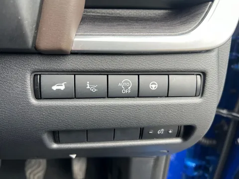 LP24VRZ Nissan Qashqai 1.3 DiG-T MH Tekna 5dr Thumbnail #22