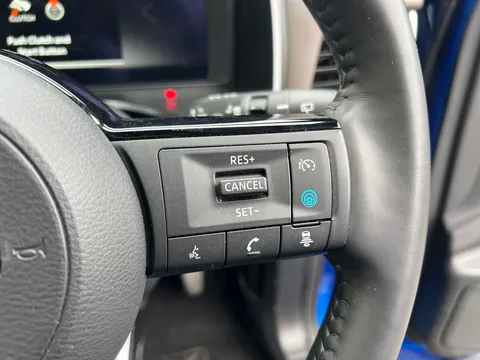 LP24VRZ Nissan Qashqai 1.3 DiG-T MH Tekna 5dr Thumbnail #23