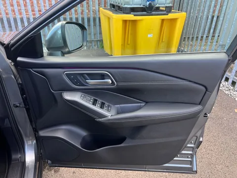 OX74FDK Nissan Qashqai 1.5 E-Power Tekna 5dr Auto Thumbnail #16