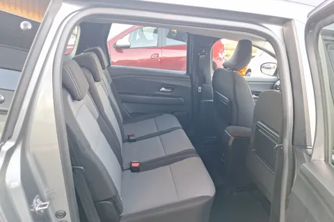 CJ24HYM Dacia Jogger 1.6 HEV Extreme 5dr Auto Thumbnail #15