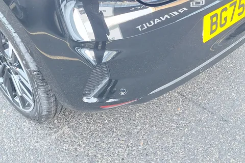 BG75OHJ Renault Clio 1.6 E-TECH full hybrid 145 Techno 5dr Auto Thumbnail #16