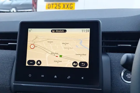 BG75OHJ Renault Clio 1.6 E-TECH full hybrid 145 Techno 5dr Auto Thumbnail #36