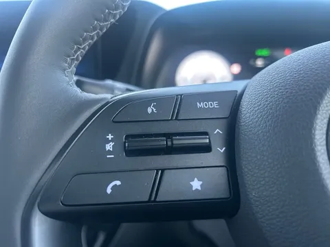 DV25OAH Hyundai Bayon 1.0 TGDi Ultimate 5dr Thumbnail #23