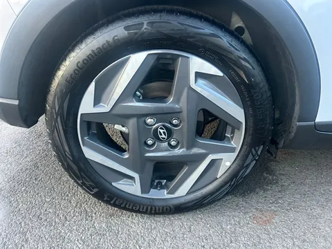 DV25OAH Hyundai Bayon 1.0 TGDi Ultimate 5dr Thumbnail #26