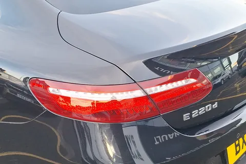 BX18OZE Mercedes-Benz E-Class E220d AMG Line Premium 2dr 9G-Tronic Thumbnail #22