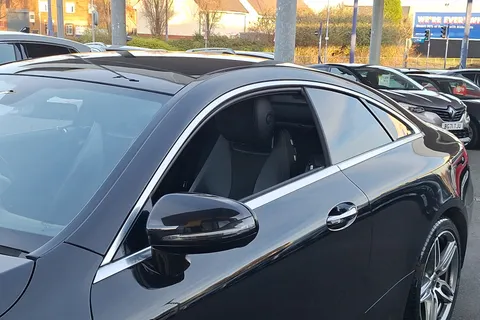 BX18OZE Mercedes-Benz E-Class E220d AMG Line Premium 2dr 9G-Tronic Thumbnail #26