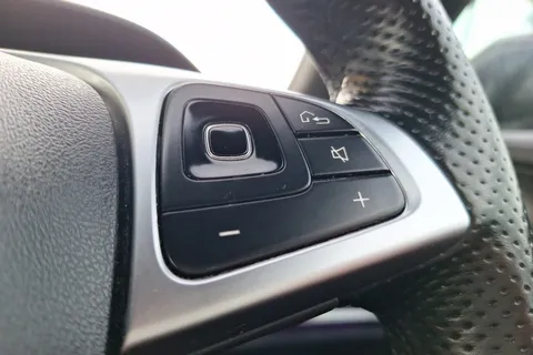 BX18OZE Mercedes-Benz E-Class E220d AMG Line Premium 2dr 9G-Tronic Thumbnail #41