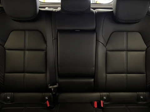 BW24ZZO Renault ARKANA 1.6 E-Tech FHEV 145 Esprit Alpine 5dr Auto Thumbnail #17