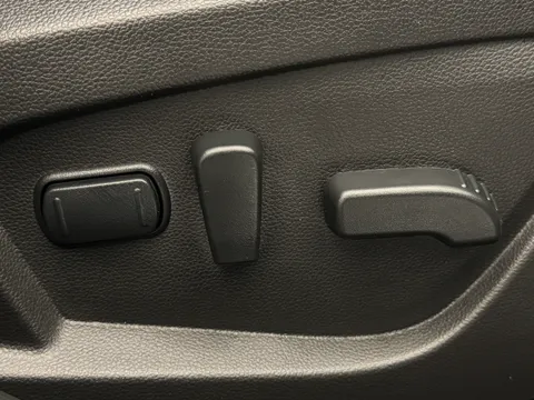 BW24ZZO Renault ARKANA 1.6 E-Tech FHEV 145 Esprit Alpine 5dr Auto Thumbnail #23