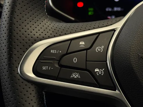 BW24ZZO Renault ARKANA 1.6 E-Tech FHEV 145 Esprit Alpine 5dr Auto Thumbnail #25