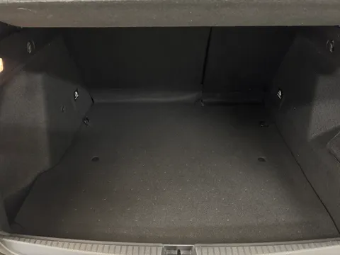 DY73NZJ Dacia Duster 1.3 TCe 130 Journey 5dr Thumbnail #9