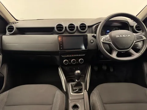 DY73NZJ Dacia Duster 1.3 TCe 130 Journey 5dr Thumbnail #11