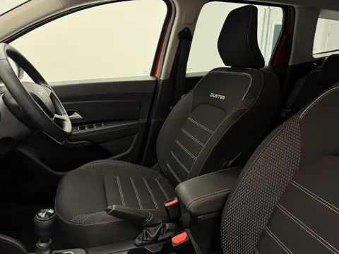 DY73NZJ Dacia Duster 1.3 TCe 130 Journey 5dr Thumbnail #13