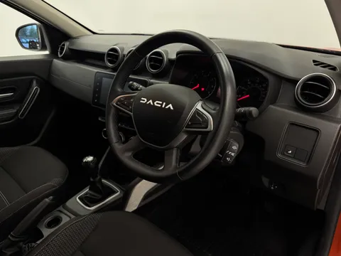 DY73NZJ Dacia Duster 1.3 TCe 130 Journey 5dr Thumbnail #20