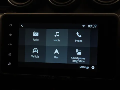 DY73NZJ Dacia Duster 1.3 TCe 130 Journey 5dr Thumbnail #23