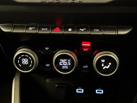 DY73NZJ Dacia Duster 1.3 TCe 130 Journey 5dr Thumbnail #26