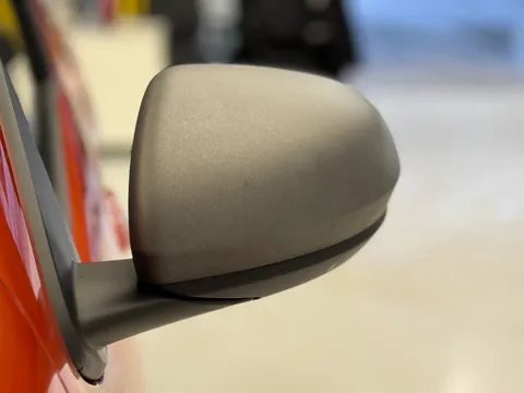 DY73NZJ Dacia Duster 1.3 TCe 130 Journey 5dr Thumbnail #30