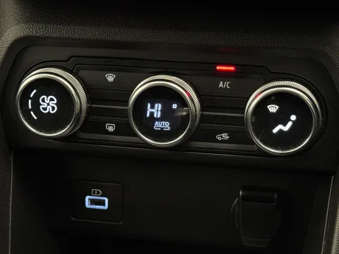 YY71AGZ Dacia Sandero Stepway 1.0 TCe Prestige 5dr Thumbnail #26