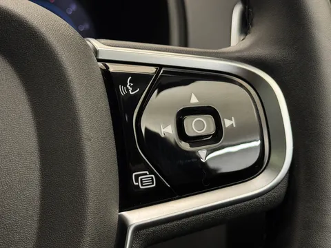 RJ24TTF Volvo XC90 2.0 B5P [250] Ultra Dark 5dr AWD Geartronic Thumbnail #15