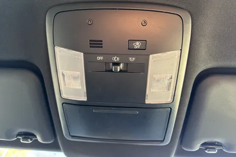 DY67WOA Toyota RAV4 2.0 D-4D Icon 5dr [Nav] 2WD Thumbnail #26