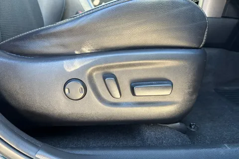 DY67WOA Toyota RAV4 2.0 D-4D Icon 5dr [Nav] 2WD Thumbnail #34