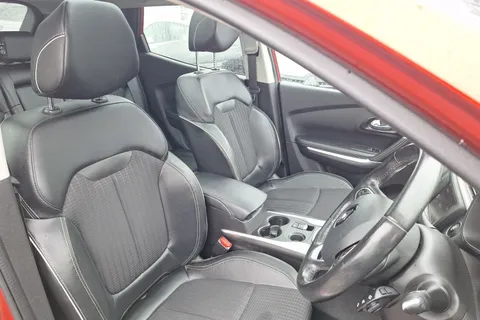 PE18XUD Renault Kadjar 1.2 TCE Signature Nav 5dr EDC Thumbnail #26