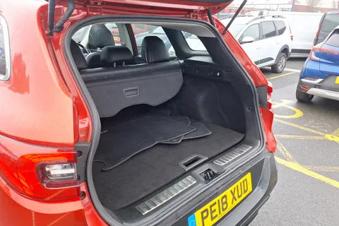 PE18XUD Renault Kadjar 1.2 TCE Signature Nav 5dr EDC Thumbnail #29