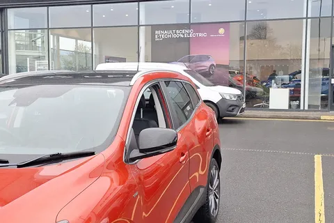 PE18XUD Renault Kadjar 1.2 TCE Signature Nav 5dr EDC Thumbnail #39