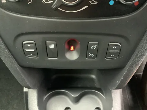 CX17YXJ Dacia Sandero Stepway 1.5 dCi Laureate 5dr Thumbnail #23