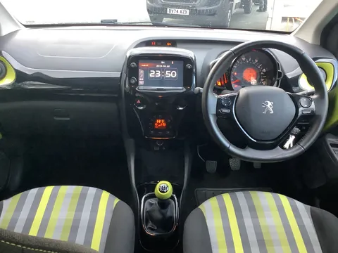 OY20KFP Peugeot 108 1.0 72 Collection 5dr Thumbnail #18