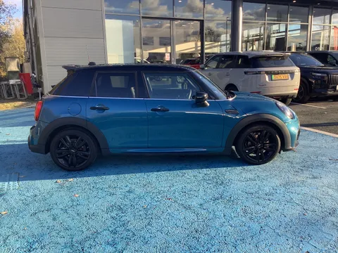 MJ73FZB Mini Hatchback 1.5 Cooper Sport 3dr Auto Thumbnail #8