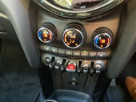 MJ73FZB Mini Hatchback 1.5 Cooper Sport 3dr Auto Thumbnail #25