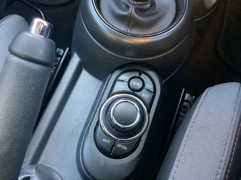 MJ73FZB Mini Hatchback 1.5 Cooper Sport 3dr Auto Thumbnail #27