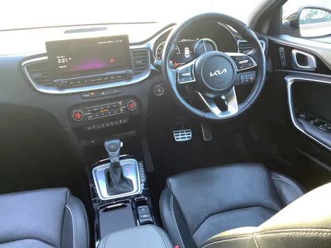BW71WXG Kia Xceed 1.6 GDi PHEV 4 5dr DCT Thumbnail #2