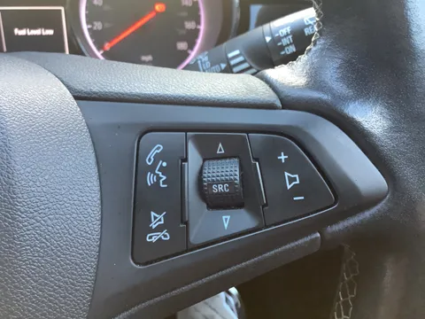 VF21CFZ Vauxhall Astra 1.2 Turbo 145 Griffin Edition 5dr Thumbnail #29