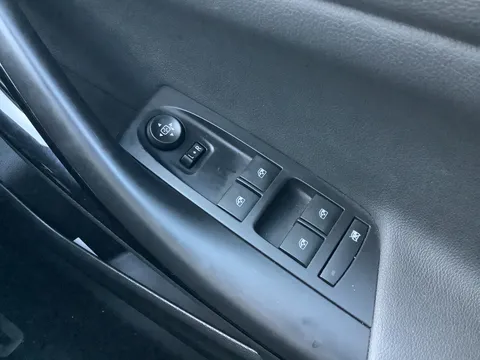 VF21CFZ Vauxhall Astra 1.2 Turbo 145 Griffin Edition 5dr Thumbnail #30