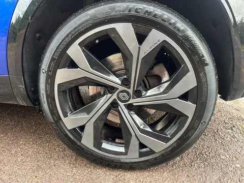 BT73FLD Renault Austral E-Tech FHEV Iconic Esprit Alpine 5dr Auto 4C Thumbnail #34