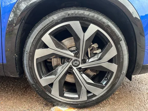 BT73FLD Renault Austral E-Tech FHEV Iconic Esprit Alpine 5dr Auto 4C Thumbnail #32