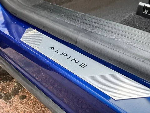 BT73FLD Renault Austral E-Tech FHEV Iconic Esprit Alpine 5dr Auto 4C Thumbnail #26