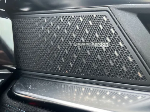 BT73FLD Renault Austral E-Tech FHEV Iconic Esprit Alpine 5dr Auto 4C Thumbnail #14