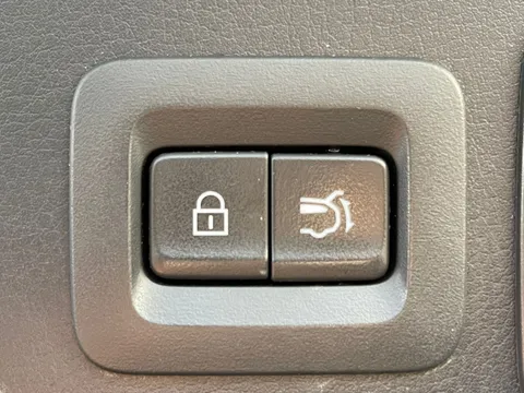 FH21YCD Mazda Cx-30 2.0 e-Skyactiv X MHEV Sport Lux 5dr Thumbnail #16