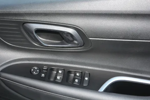 DA25YNC Hyundai Bayon 1.0 TGDi Ultimate 5dr Thumbnail #19