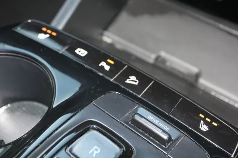 DF22DRZ Hyundai Tucson 1.6 TGDi Hybrid 230 N Line 5dr 2WD Auto Thumbnail #26