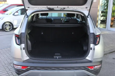 DH23LFU Hyundai Tucson 1.6 TGDi 48V MHD Premium 5dr 2WD DCT Thumbnail #8