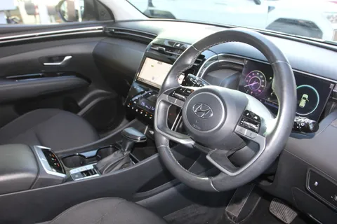 DH23LFU Hyundai Tucson 1.6 TGDi 48V MHD Premium 5dr 2WD DCT Thumbnail #19