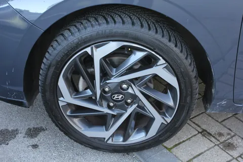 EJ22AWR Hyundai i20 1.0T GDi 48V MHD Premium 5dr DCT Thumbnail #9