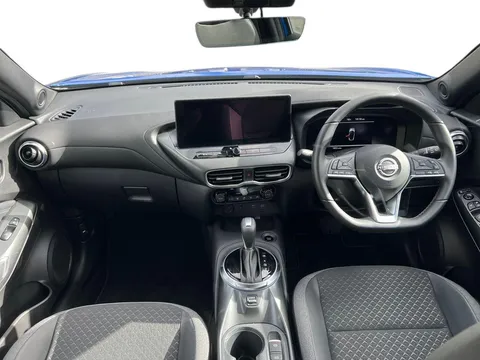 OY74YHW Nissan Juke 1.6 Hybrid N-Connecta 5dr Auto Thumbnail #3