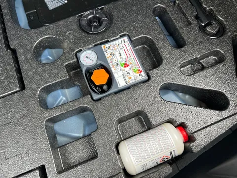 OY74YHW Nissan Juke 1.6 Hybrid N-Connecta 5dr Auto Thumbnail #20