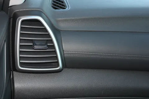 LL19LHC Hyundai Tucson 1.6 TGDi 177 Premium 5dr 2WD Thumbnail #14