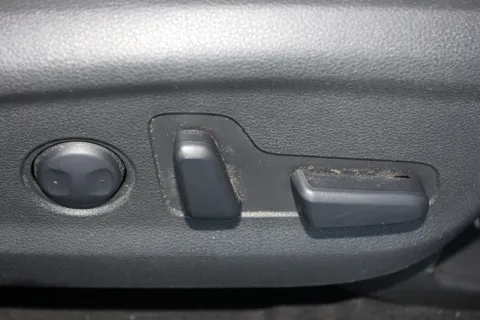 LL19LHC Hyundai Tucson 1.6 TGDi 177 Premium 5dr 2WD Thumbnail #20